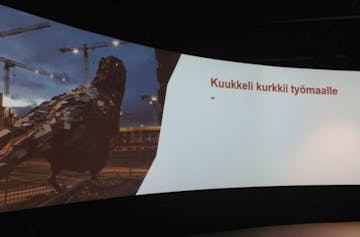 Kuvanveistäjä Villu Jaanisoon veistos Kuukkeli