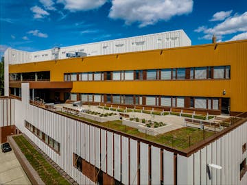 Helsingin kielilukio sivulta
