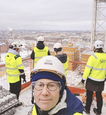 Juha Vuorela Horisontin ravintolan terassilla